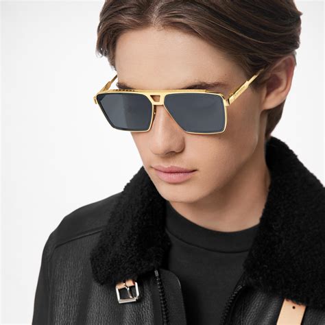 1.1 Evidence Metal Square Sunglasses S00 .